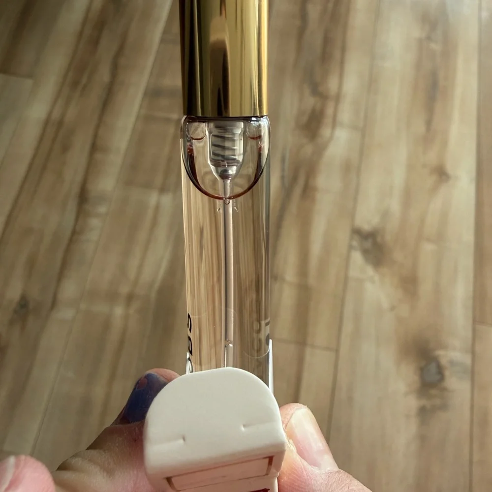 Marc Jacobs Perfect Travel Spray - Pale Pink with Gold Cap